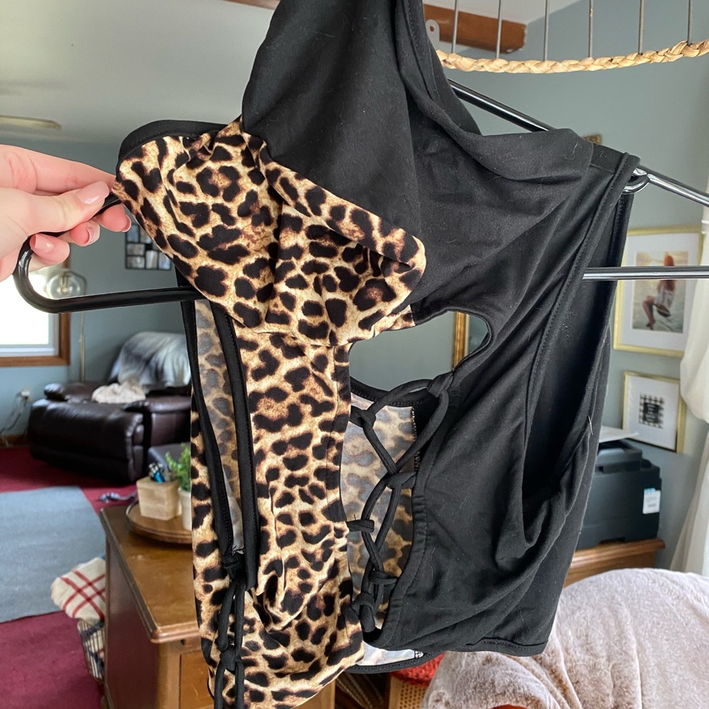 — - Picture 2 of 2